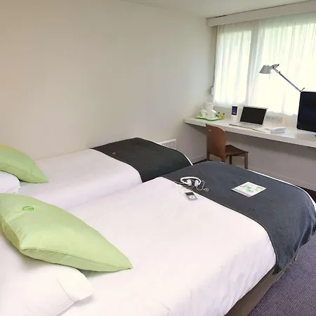 Kyriad Saint Georges 3* Villeneuve-Saint-Georges