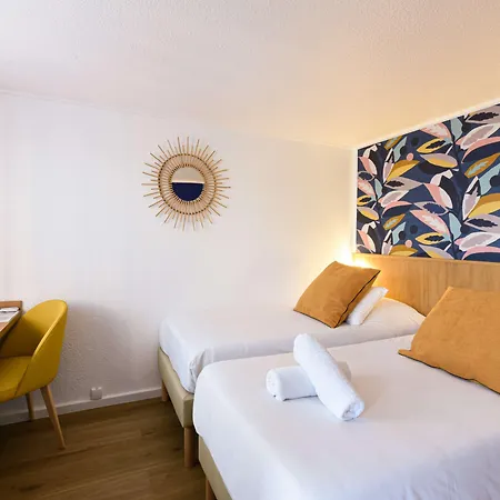 Kyriad Saint Georges Hotel 3*