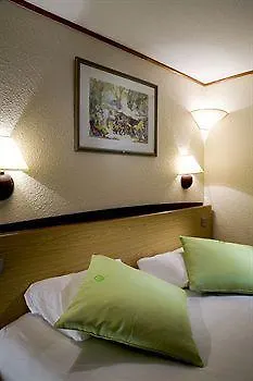 Campanile St Georges Hotel 3*