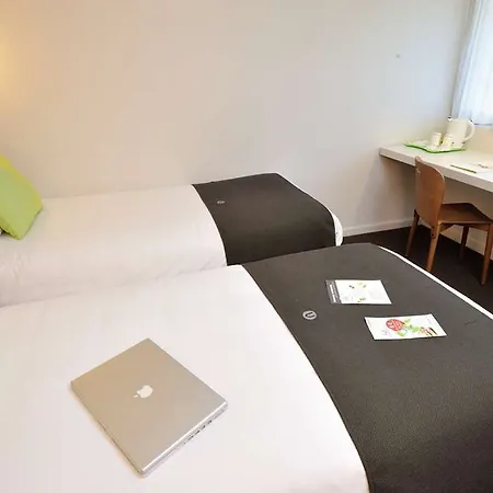 Hotel Campanile St Georges